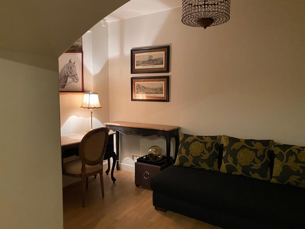 Exclusive Gaono Apartment In The Heart Of Old Town 维尔纽斯 外观 照片